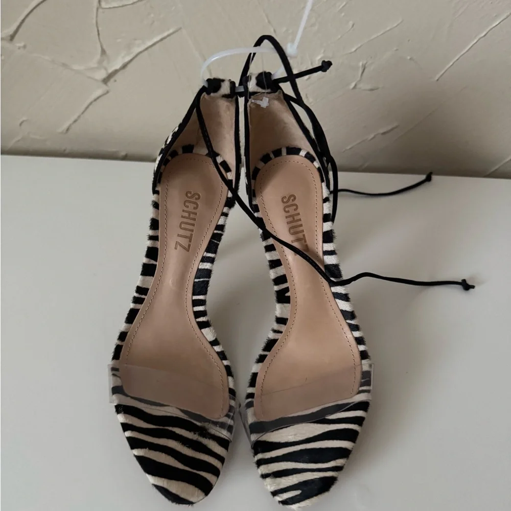 Schutz Black and White Animal Print Women's Heels size 7B - Picture 2 of 4